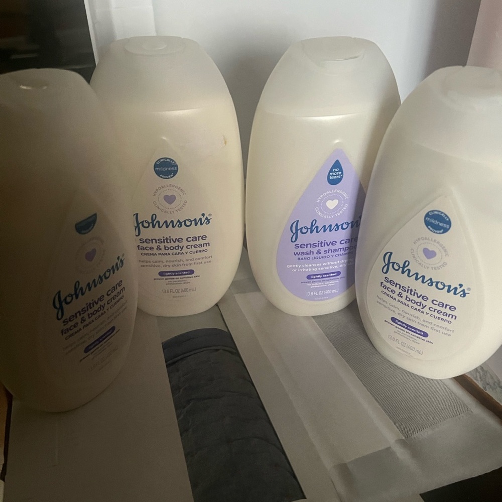 Sensitive Care Face & Body Cream and Wash & Shampoo Set - White